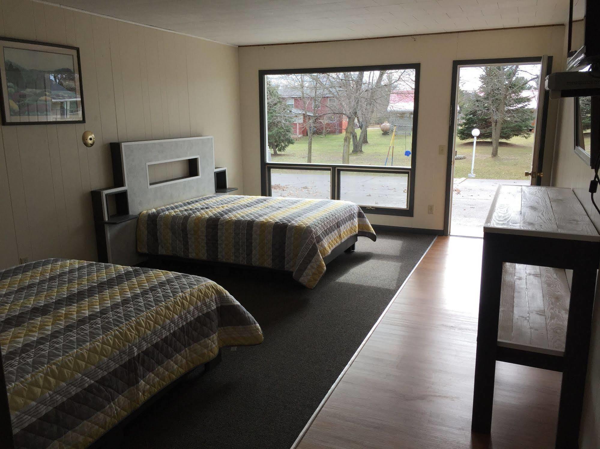 Summer Breeze Resort Wisconsin Dells Exterior foto